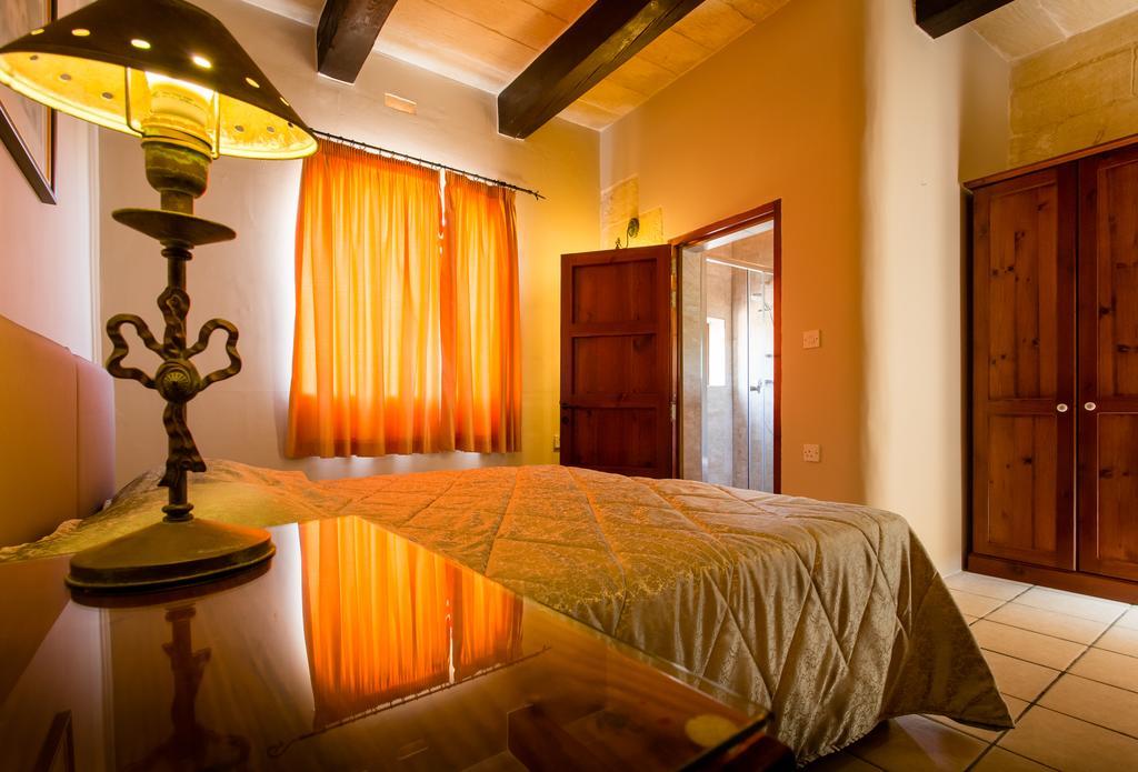 Ta'Peppa Villa ซากฮรา ภายนอก รูปภาพ